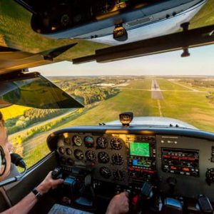 Flugzeug selber fliegen am Flughafen Barth