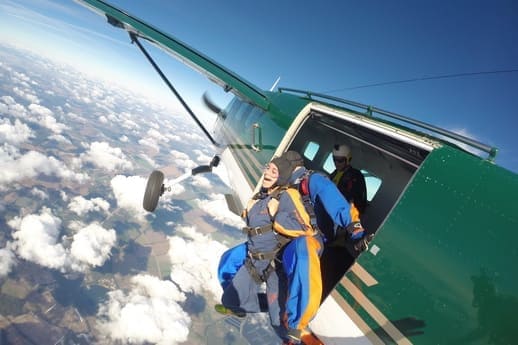 Tandem Fallschirmsprung Flugplatz Neustadt-Glewe Hamburg Skydive MV