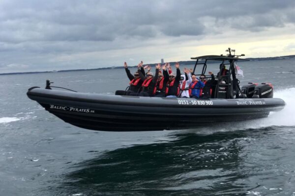 Grömitz Schnellboot Touren Speedboot fahren Ostsee Erlebnis